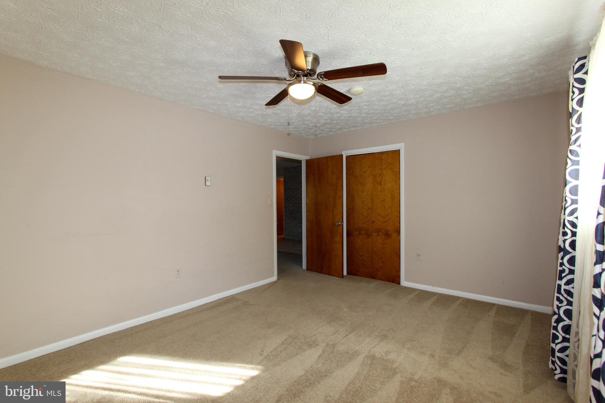 1517 CAROLINE STREET