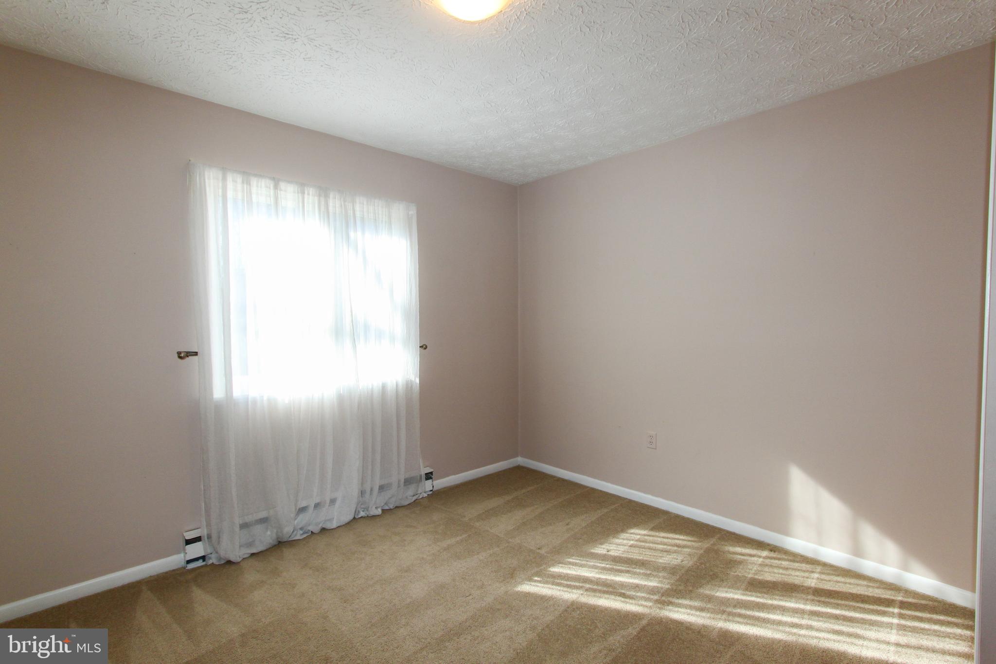 1517 CAROLINE STREET