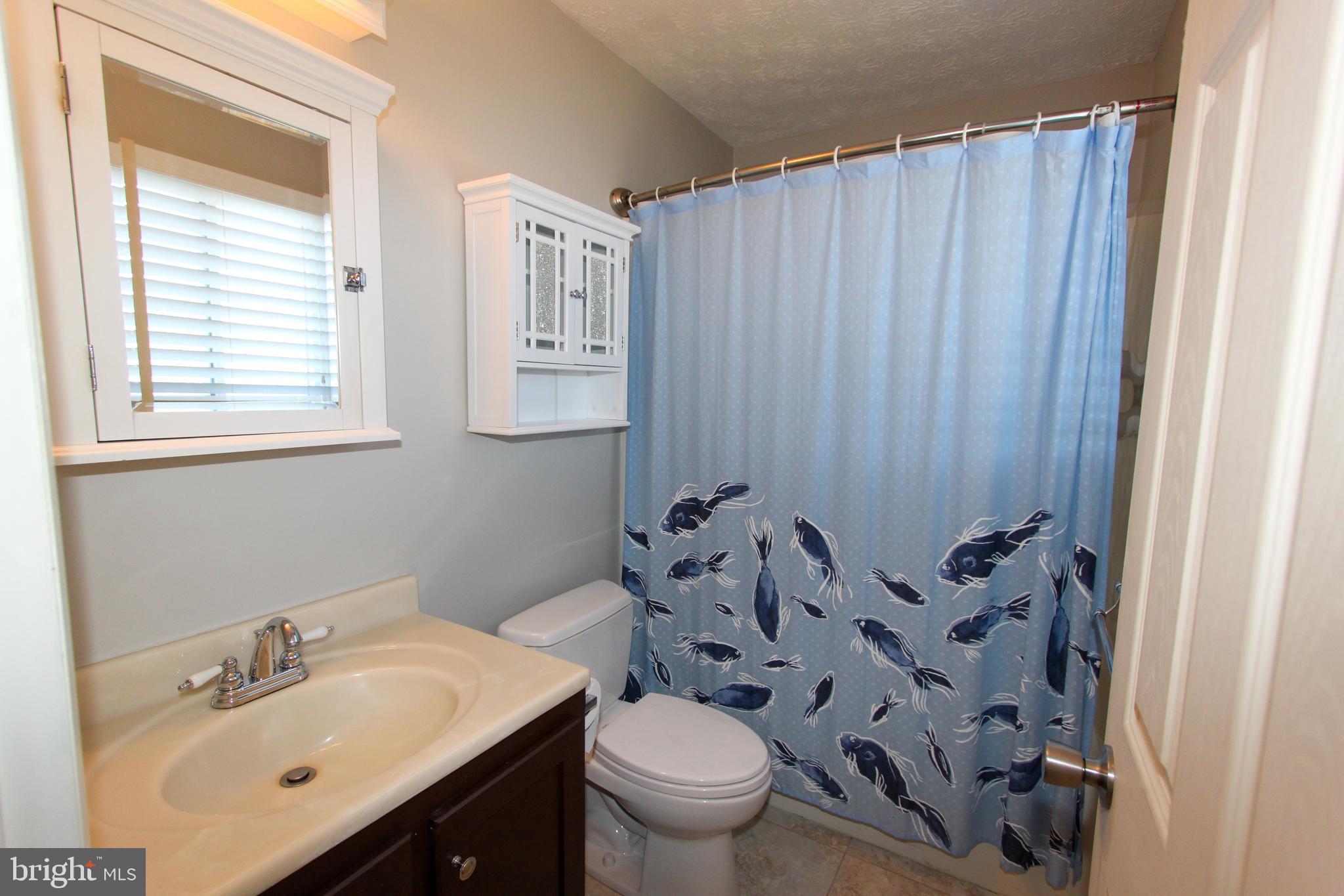 1517 CAROLINE STREET