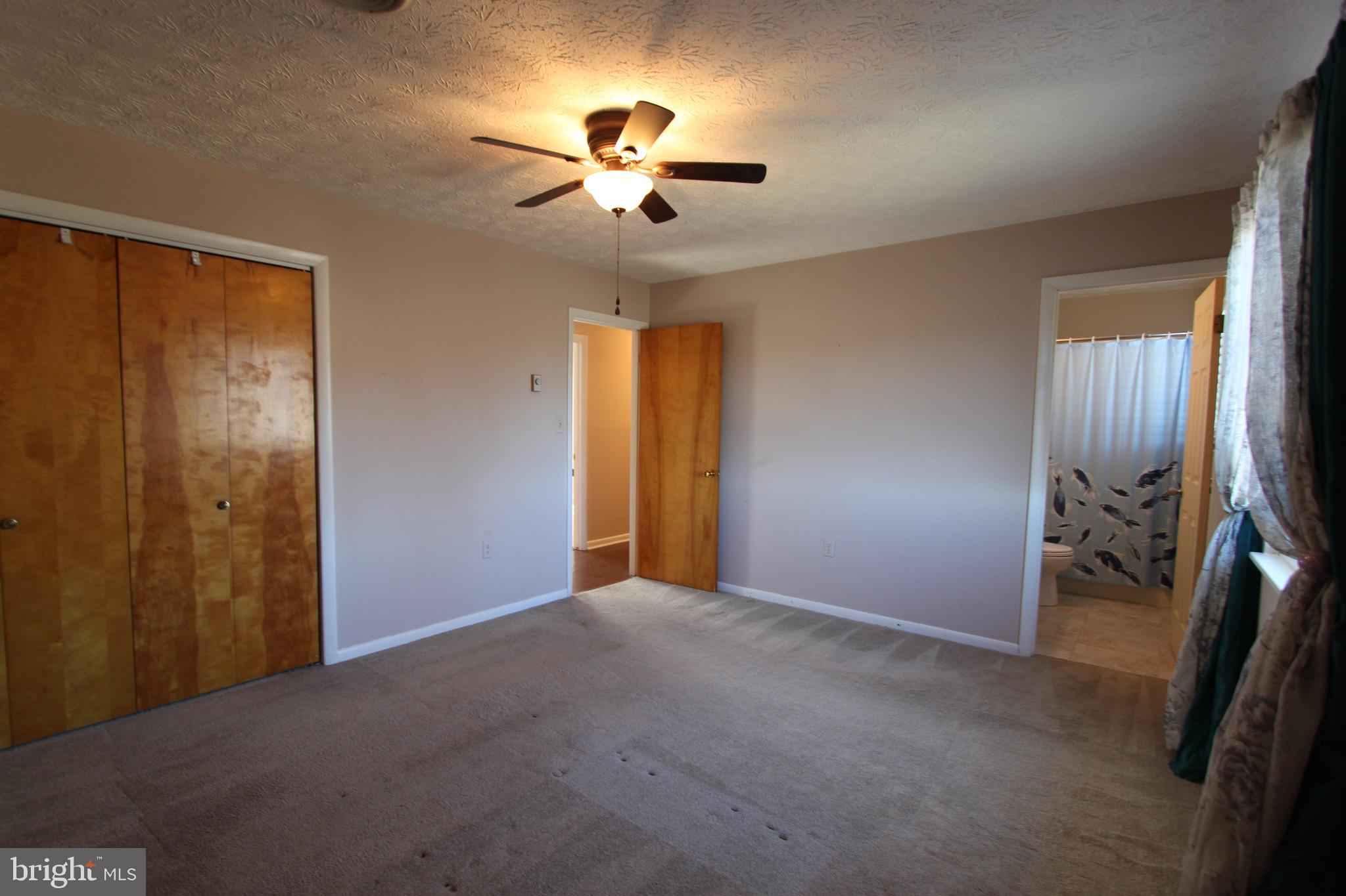 1517 CAROLINE STREET