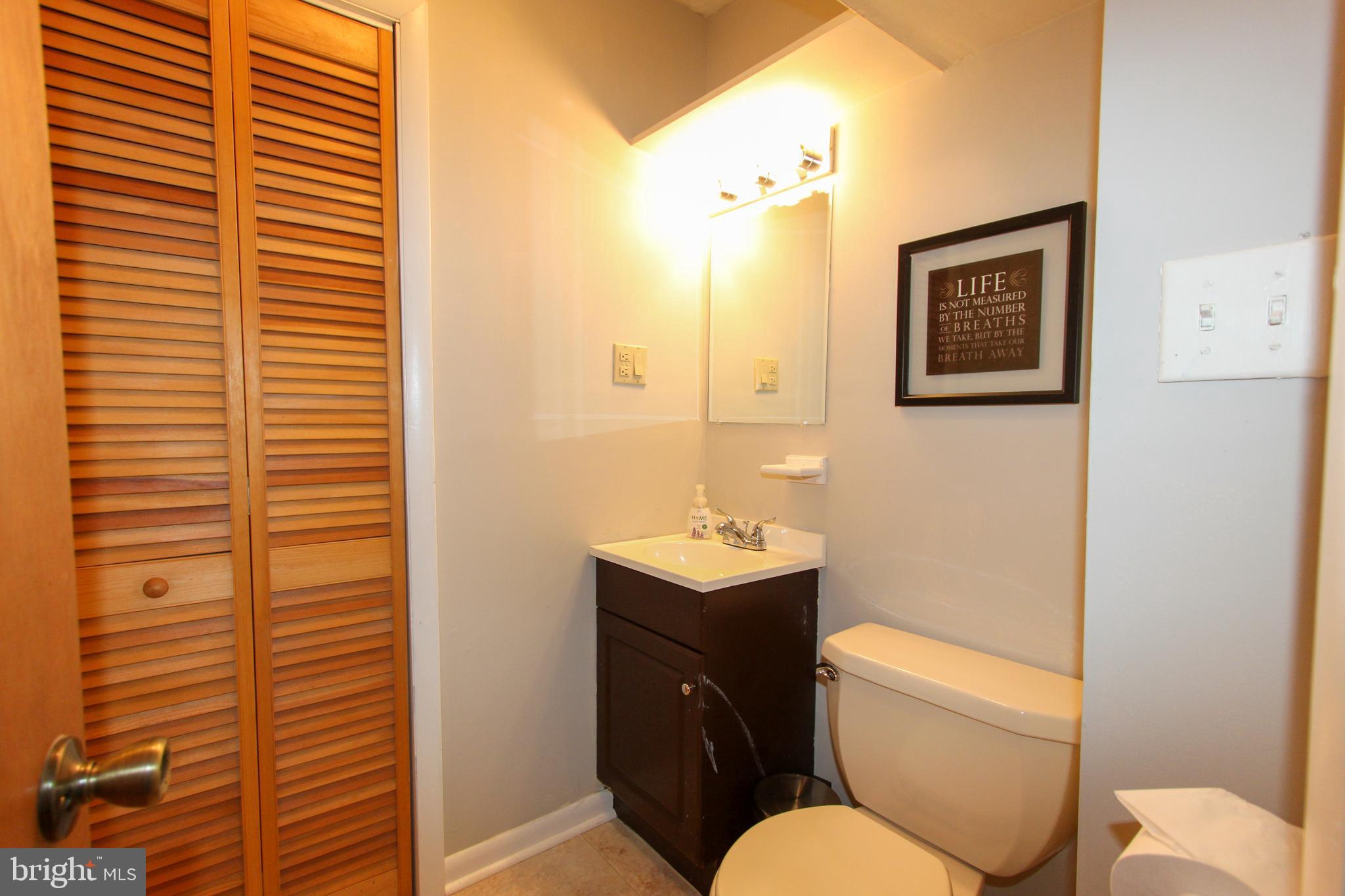 1517 CAROLINE STREET