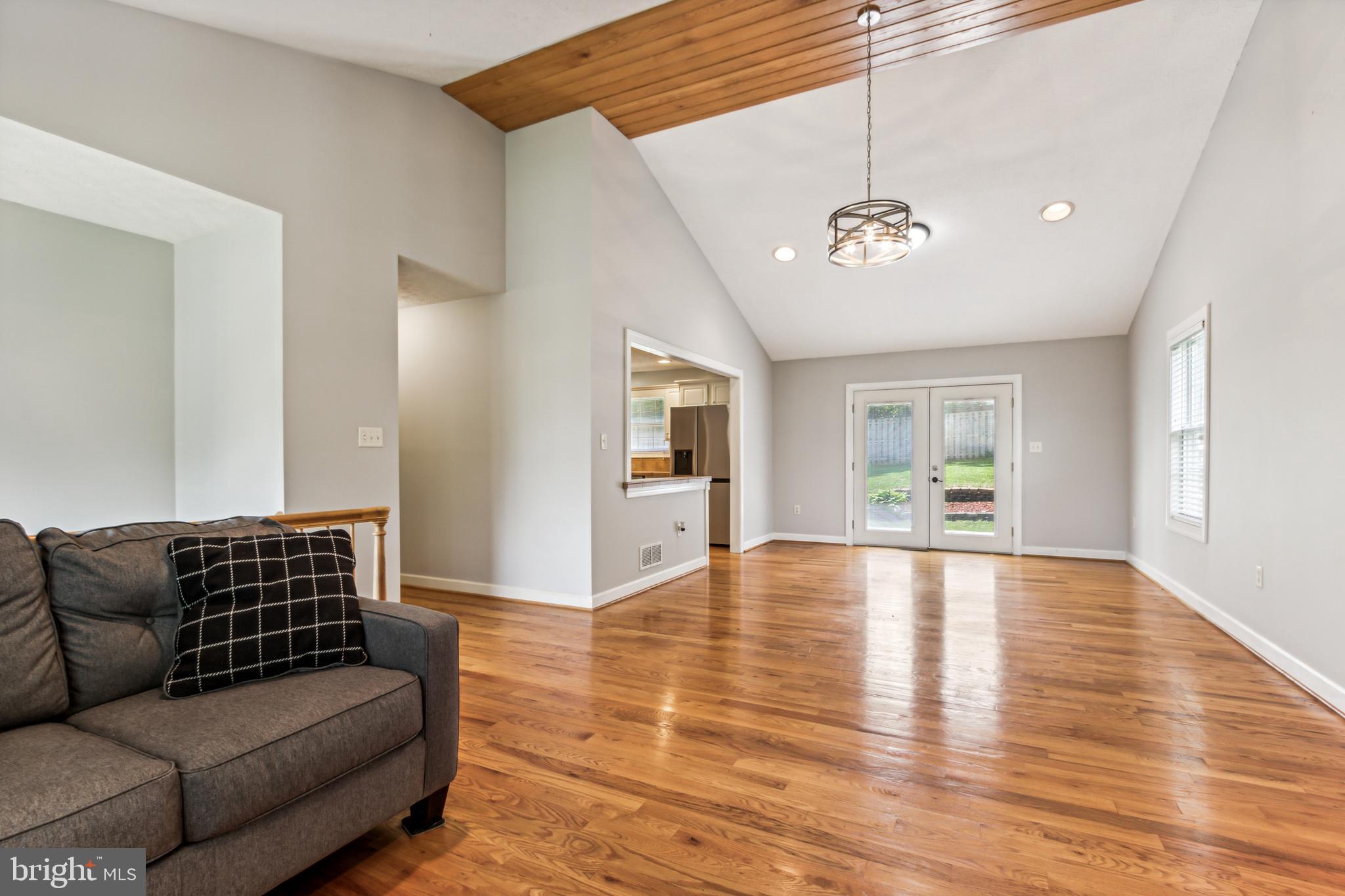 609 Quartzite Cir