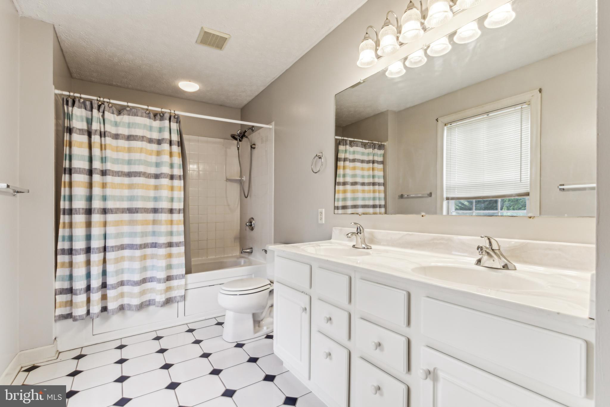609 Quartzite Cir