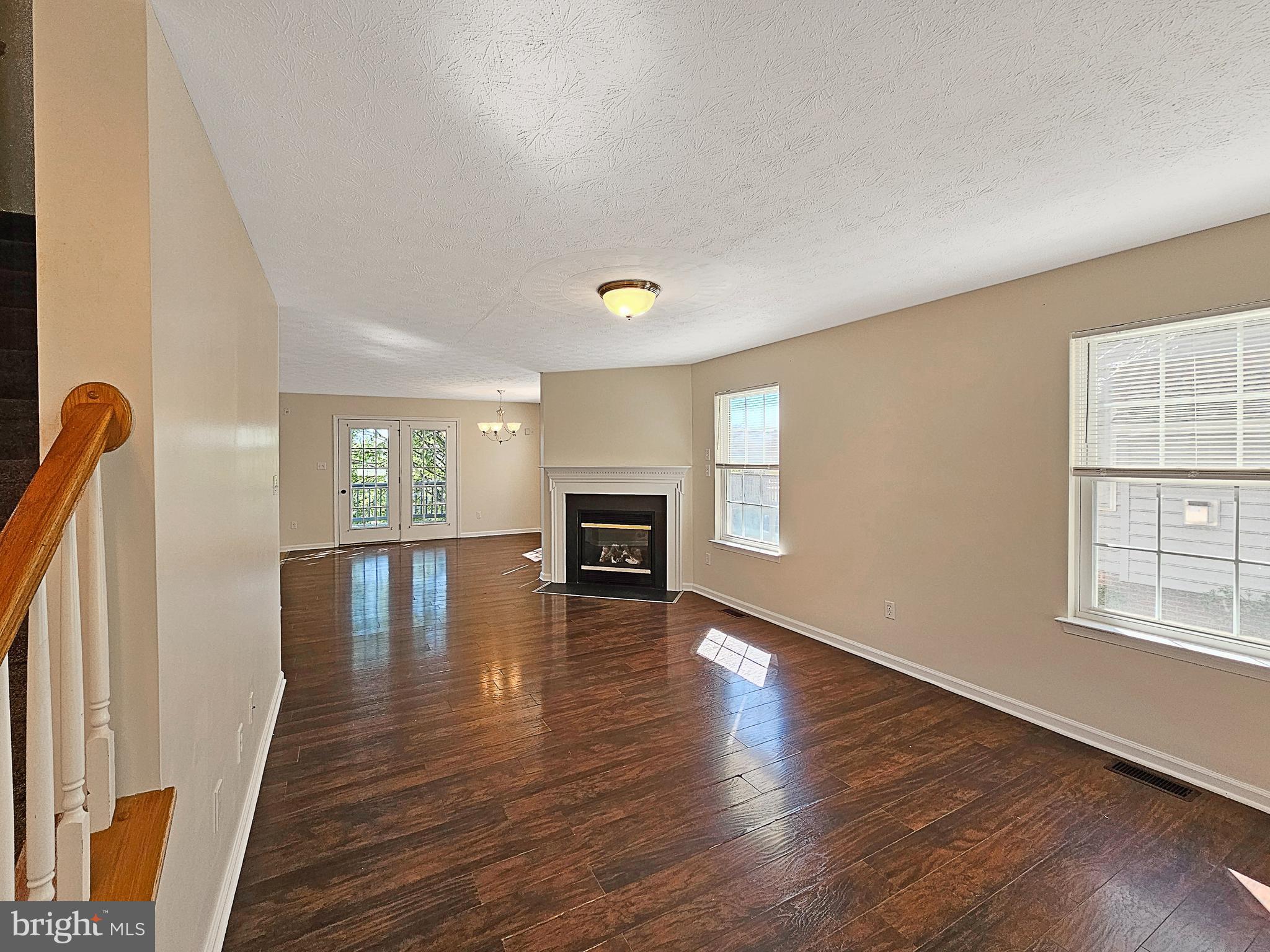 2036 STONELEIGH DRIVE