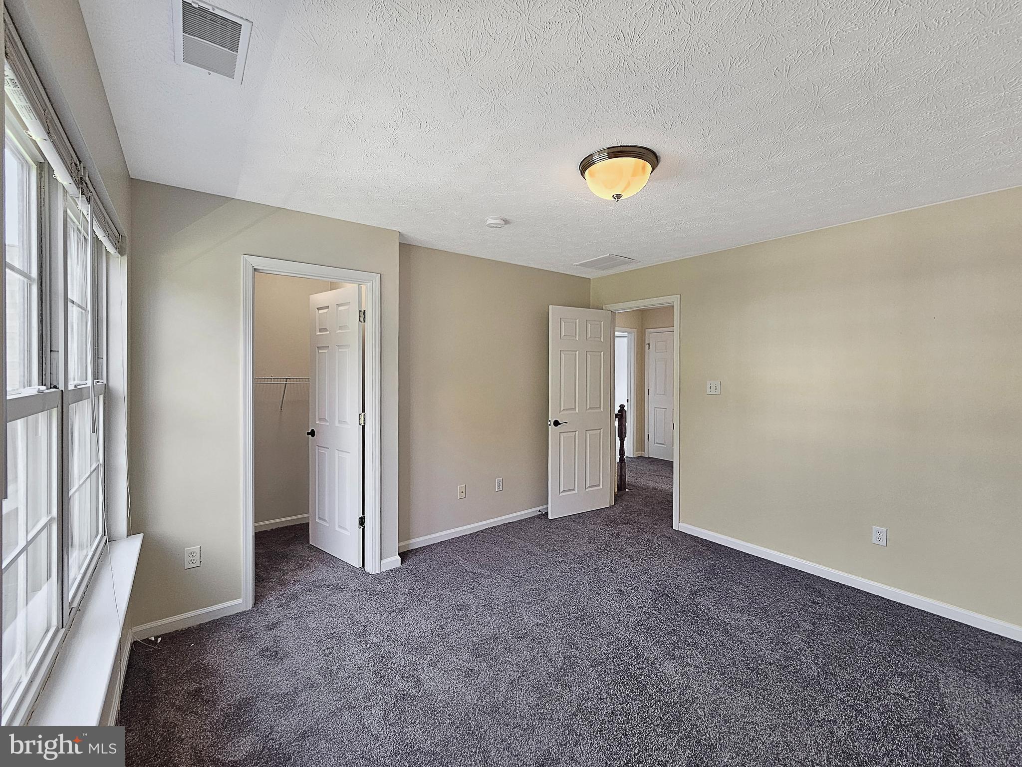 2036 STONELEIGH DRIVE