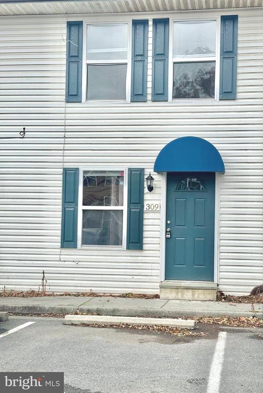 309 AVON COURT