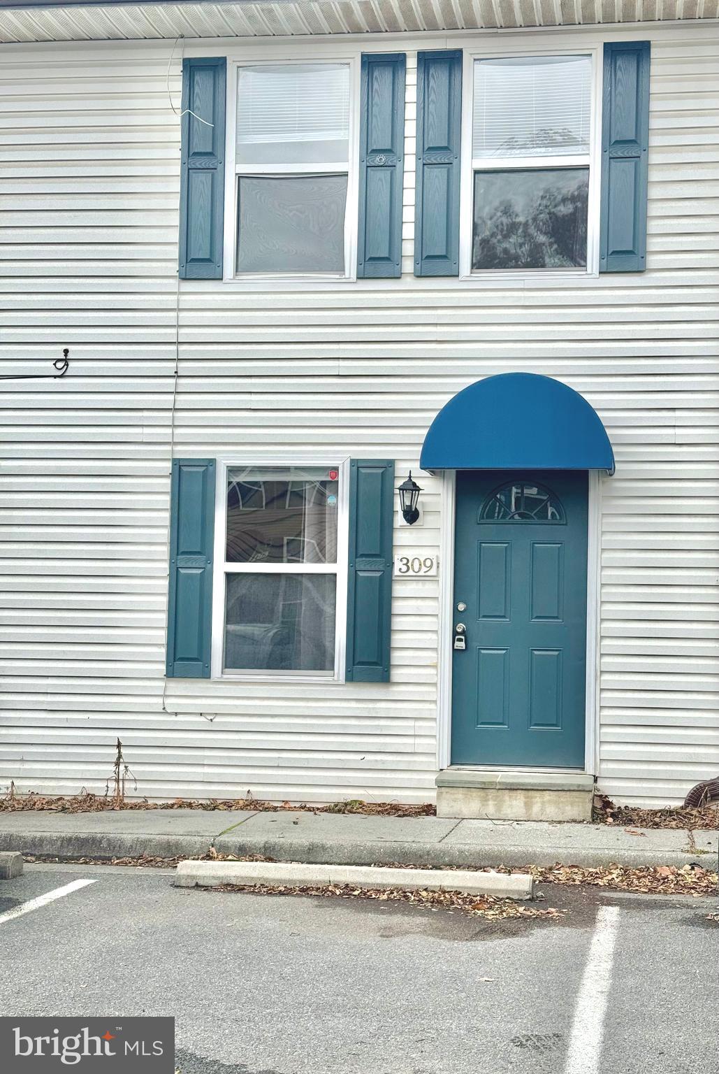 309 AVON COURT