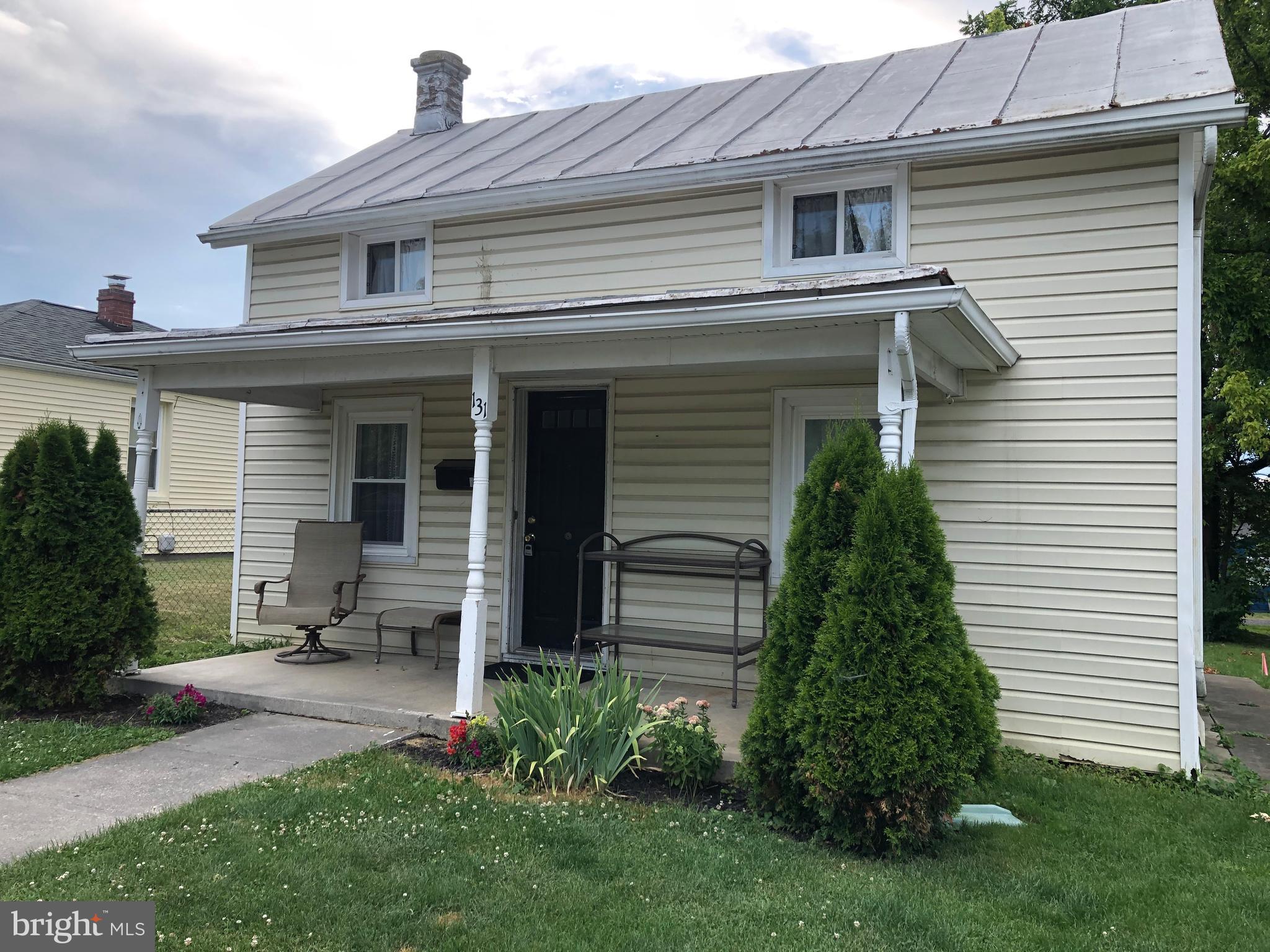 131 S PURCELL AVE
