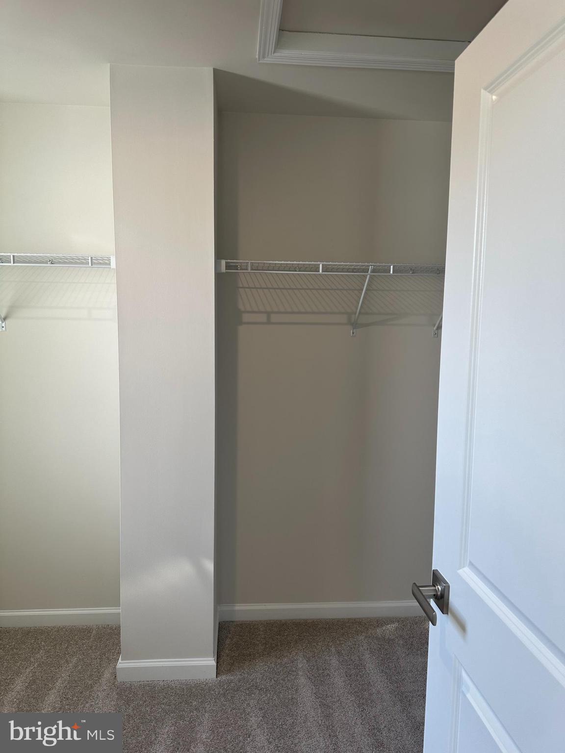 645 LAURELWOOD CIRCLE