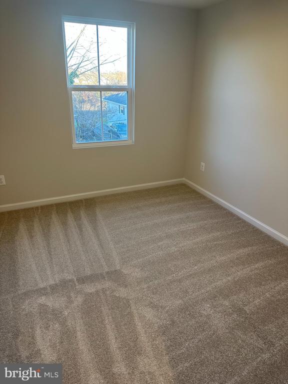 645 LAURELWOOD CIRCLE