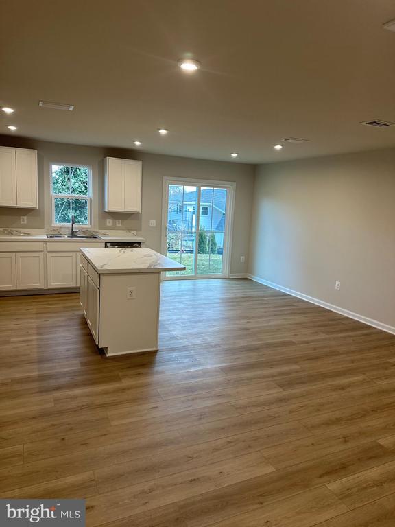 645 LAURELWOOD CIRCLE