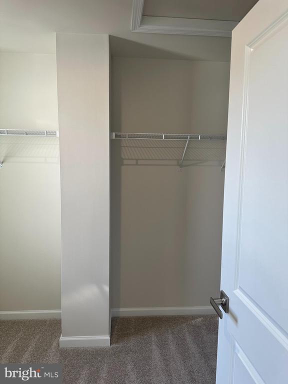 645 LAURELWOOD CIRCLE