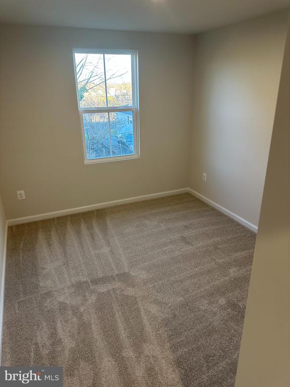 645 LAURELWOOD CIRCLE