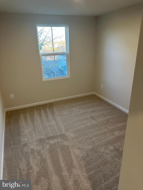 645 LAURELWOOD CIRCLE