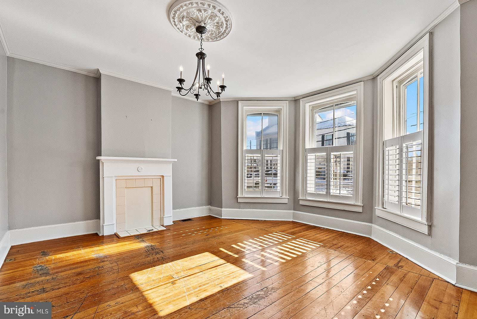 132 AMHERST STREET