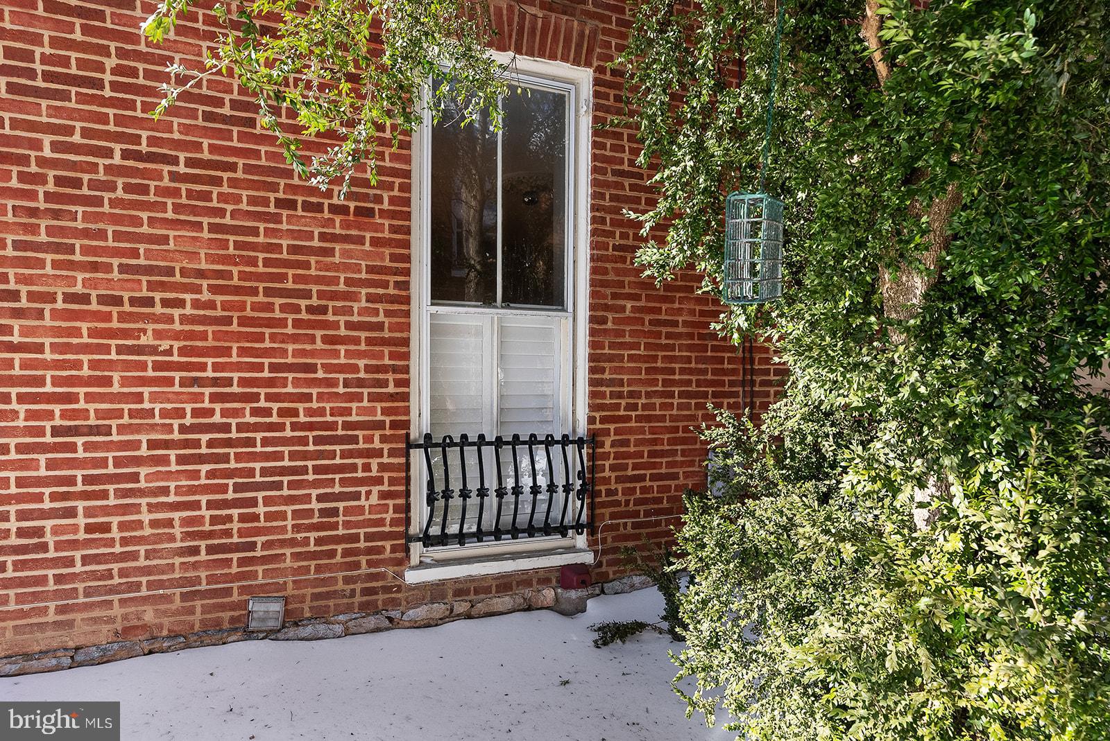 132 AMHERST STREET