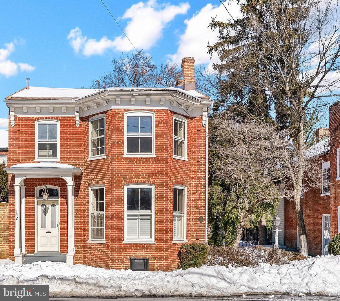 132 AMHERST STREET