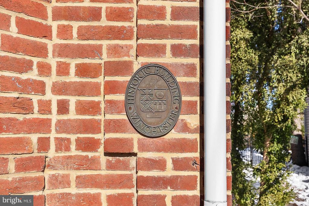 132 AMHERST STREET