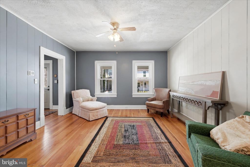 406 HIGHLAND AVENUE