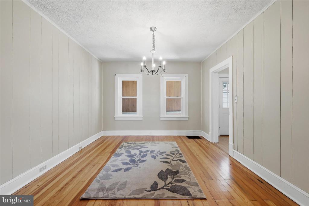 406 HIGHLAND AVENUE