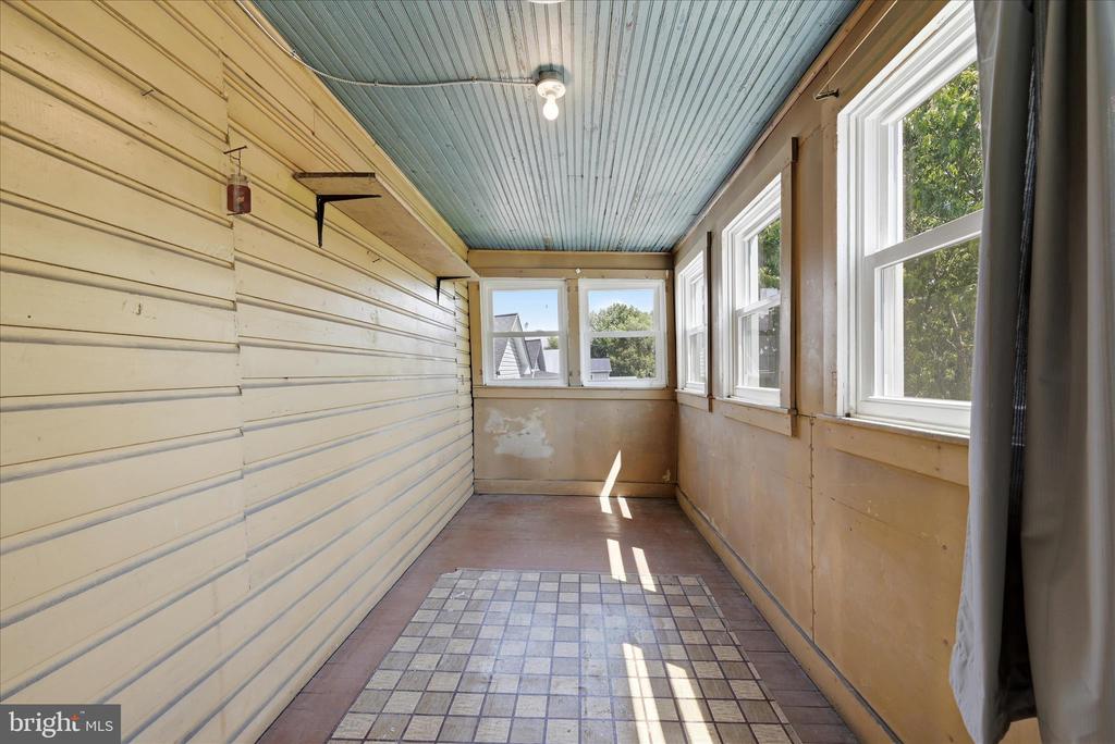 406 HIGHLAND AVENUE