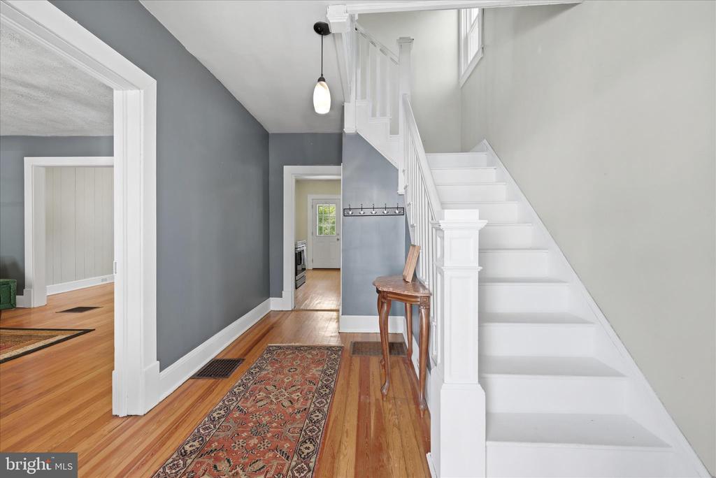 406 HIGHLAND AVENUE