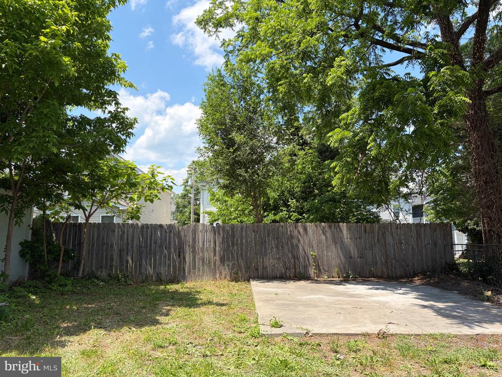 406 HIGHLAND AVENUE