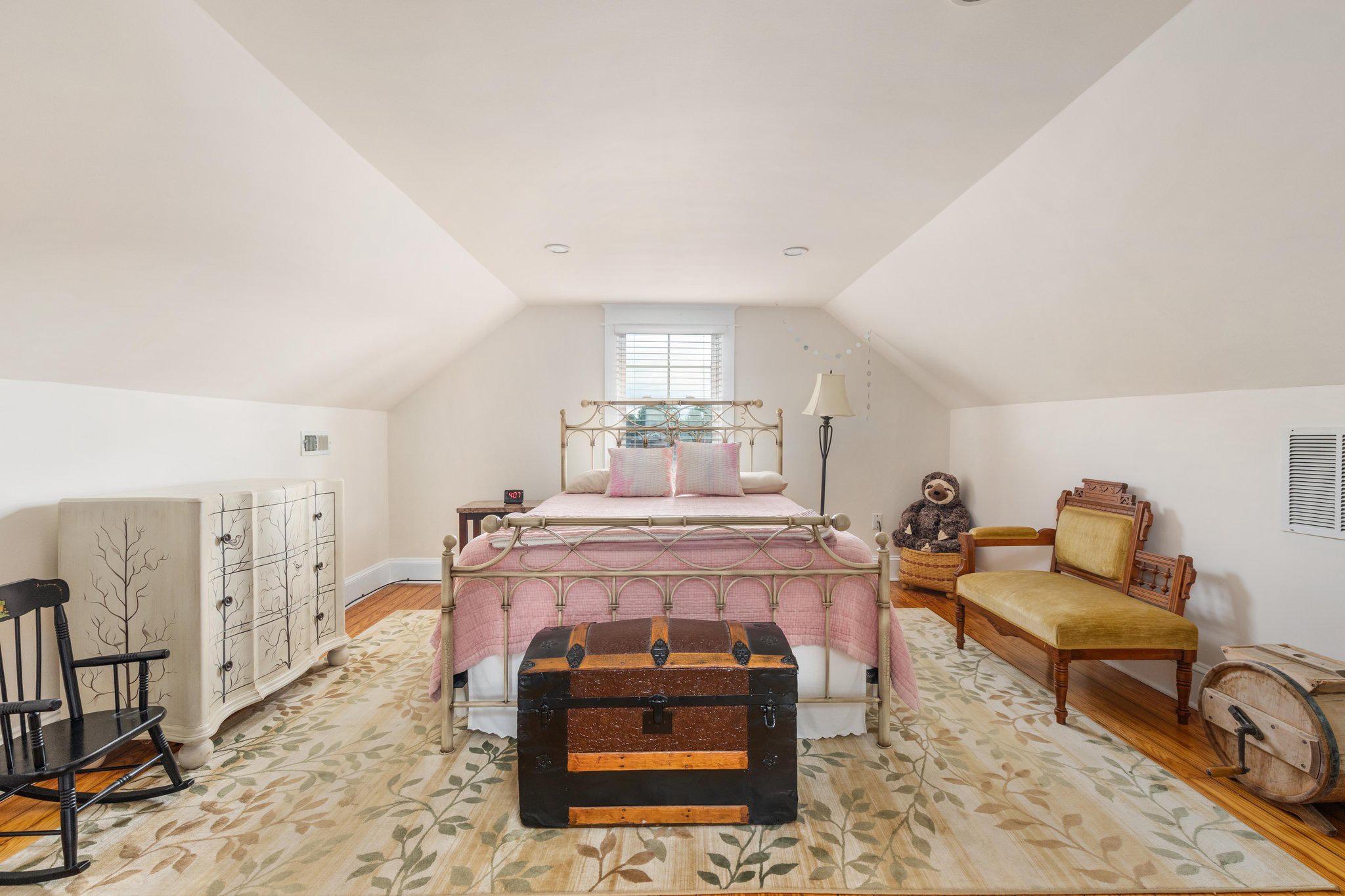 153 FOX DRIVE