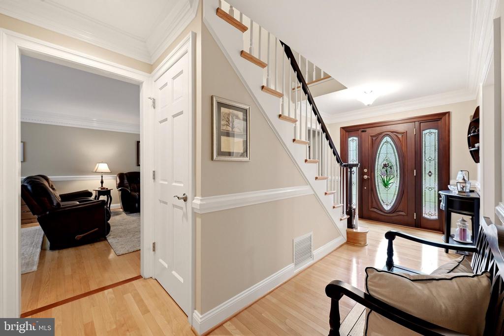 637 TREYS DRIVE