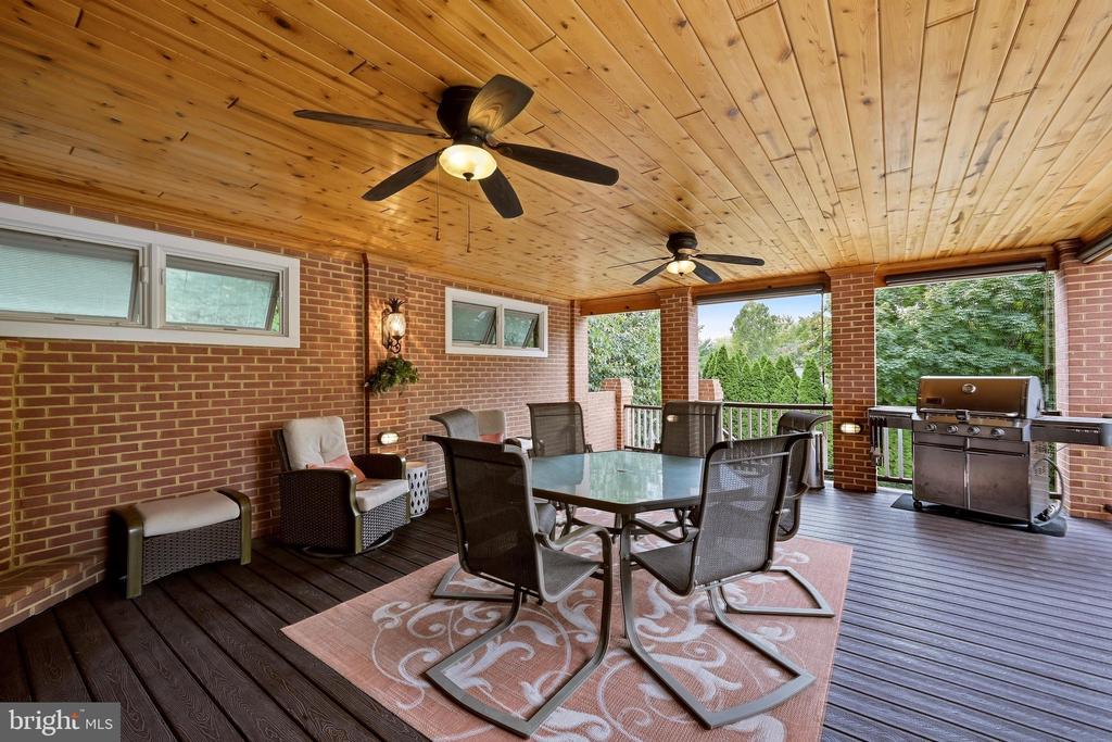 637 TREYS DRIVE