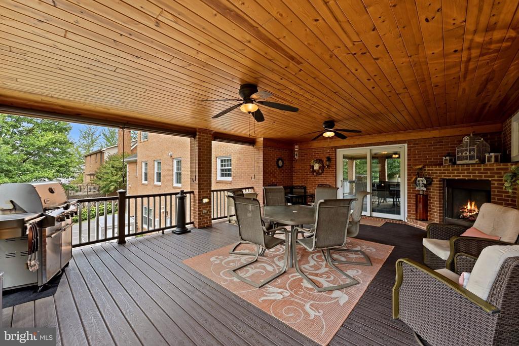 637 TREYS DRIVE