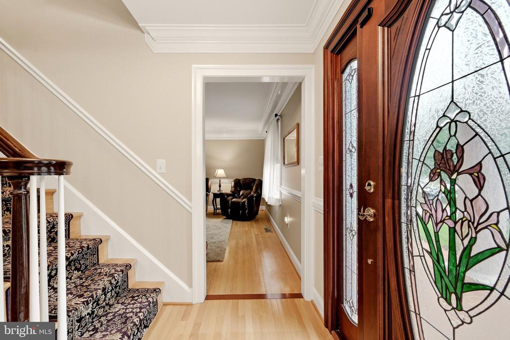 637 TREYS DRIVE