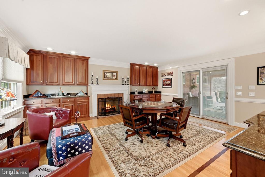 637 TREYS DRIVE