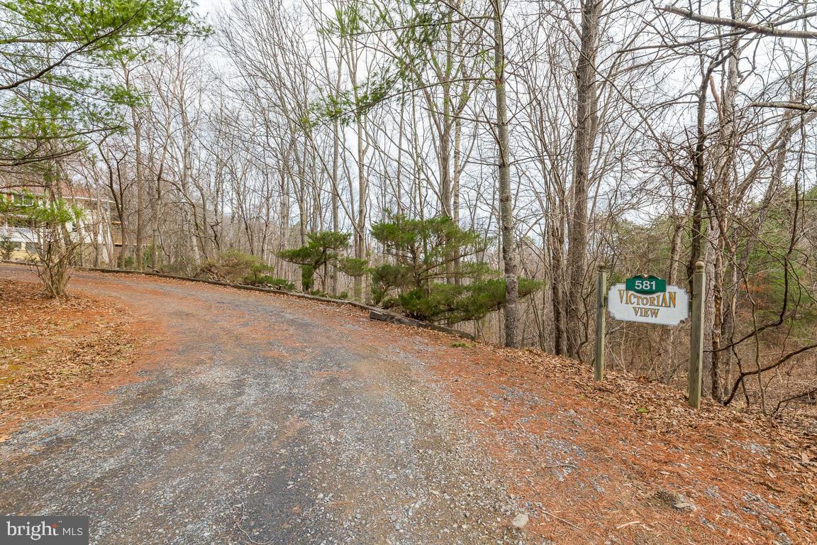 581 Poca Bella DRIVE