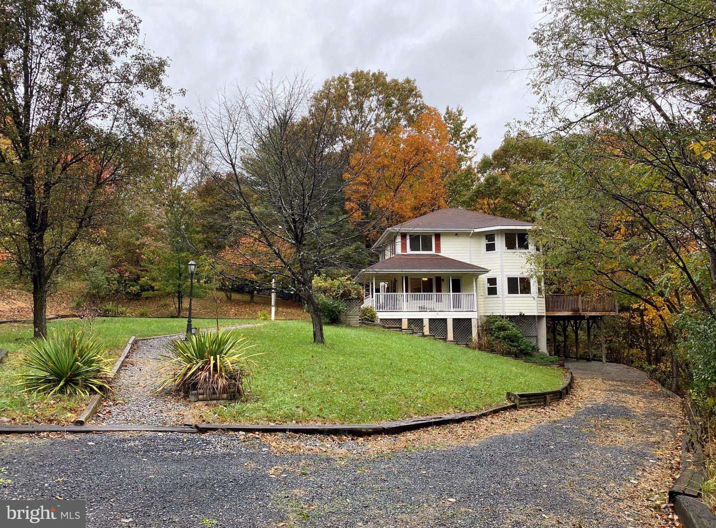 581 Poca Bella DRIVE