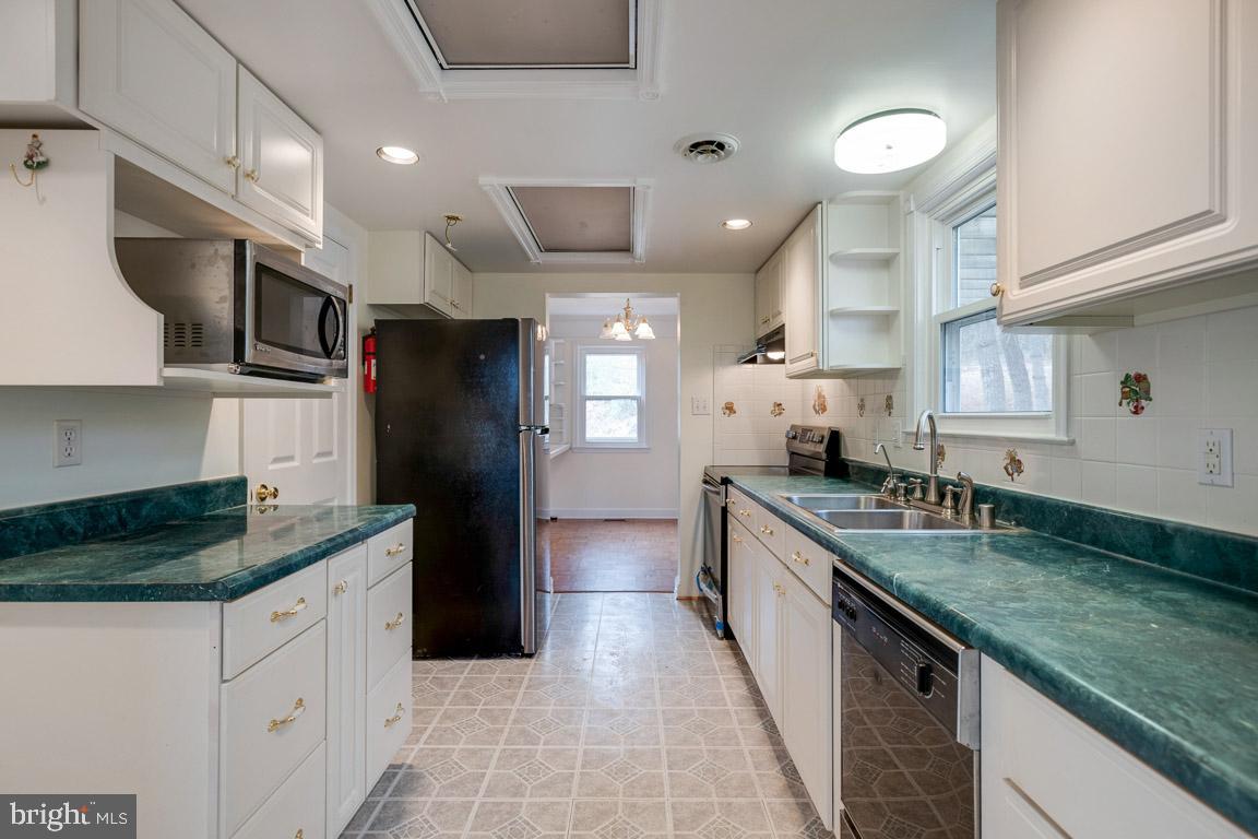 581 Poca Bella DRIVE