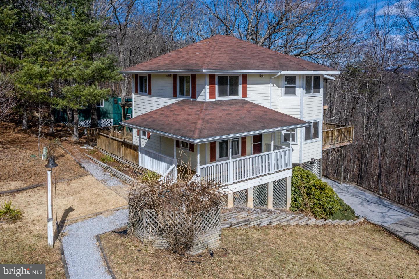 581 Poca Bella DRIVE