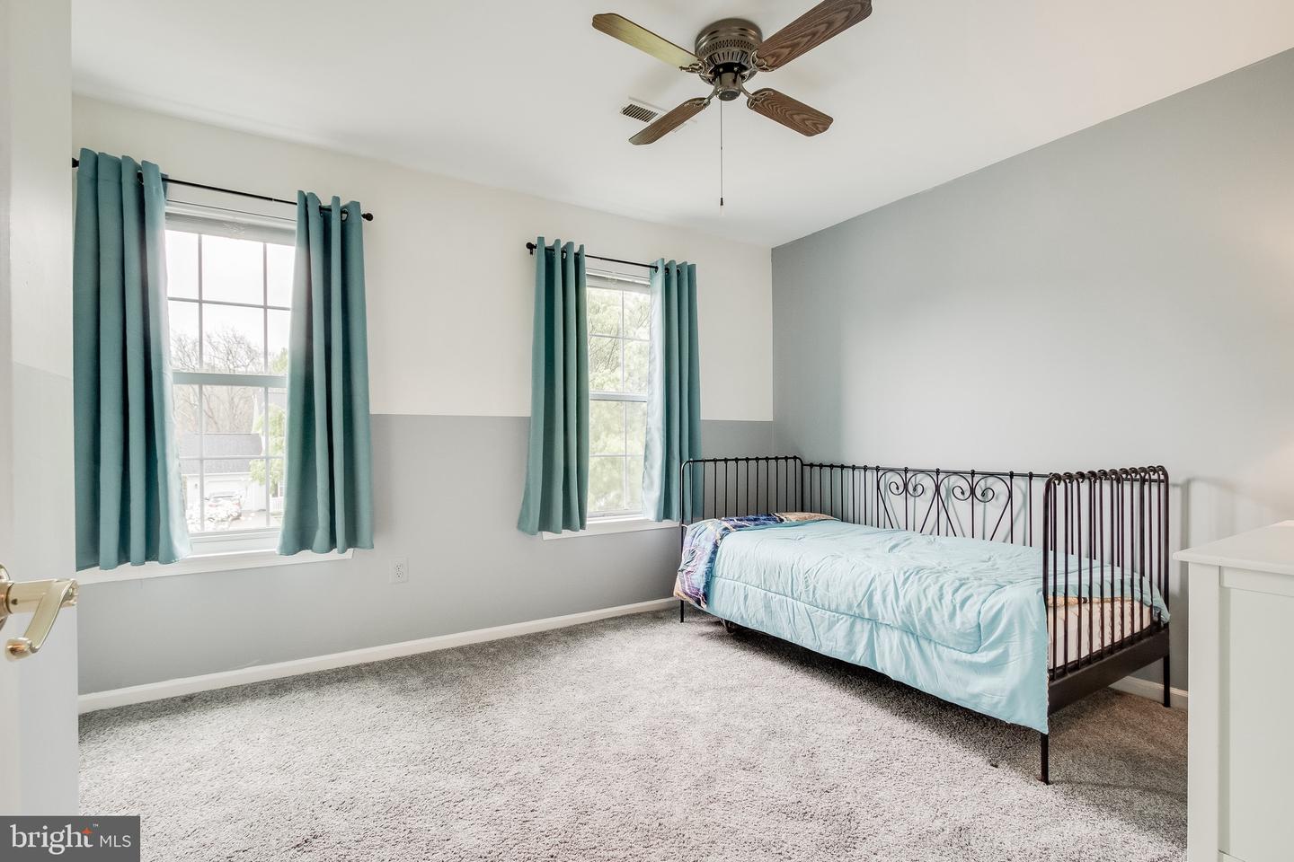 1461 Canterbury ROAD