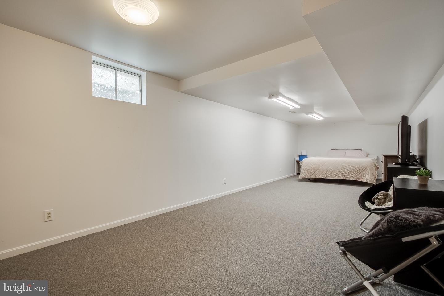 1461 Canterbury ROAD