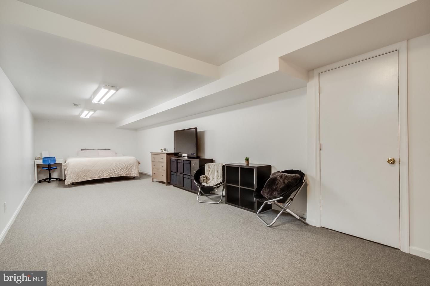 1461 Canterbury ROAD