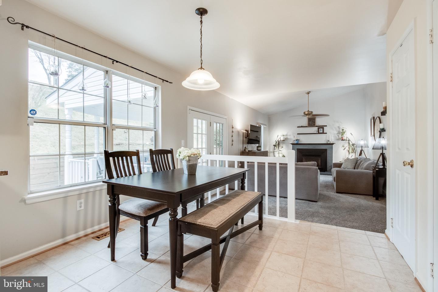 1461 Canterbury ROAD