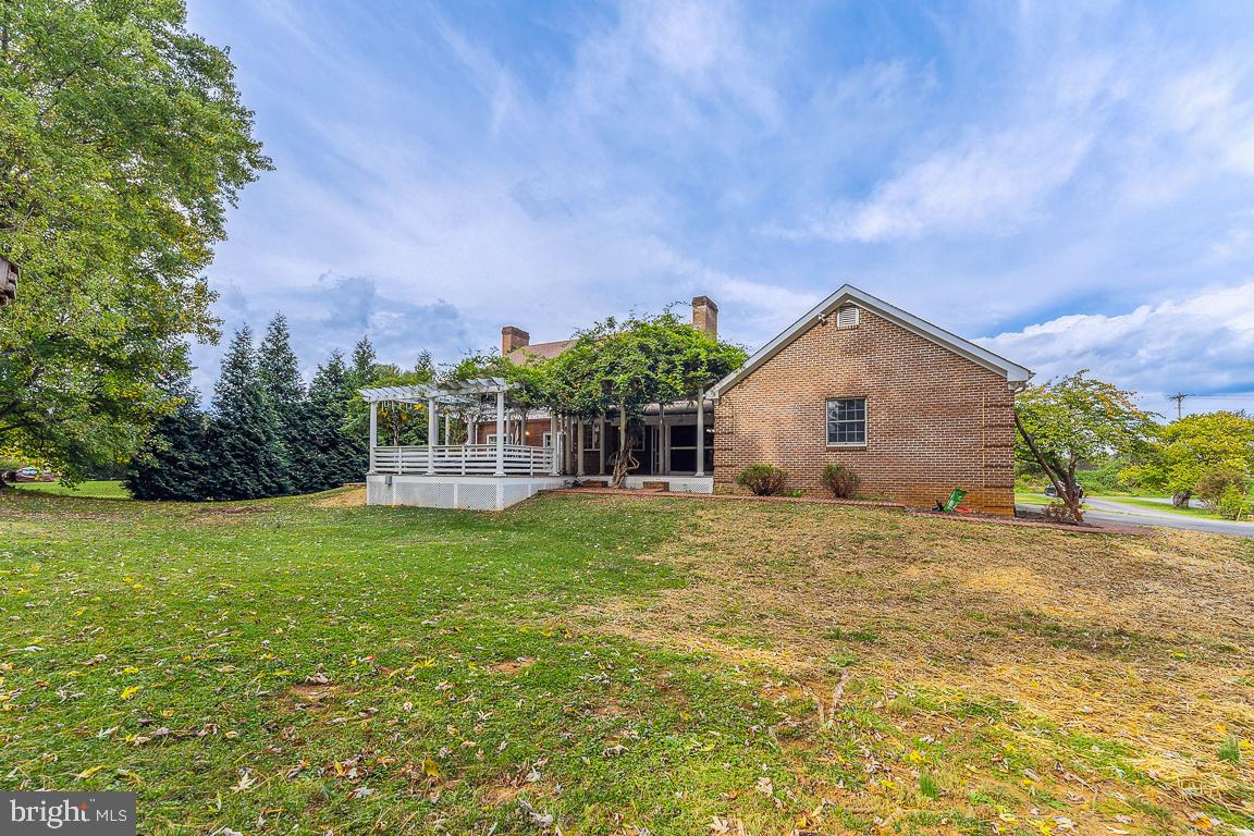 3796 Rockland ROAD