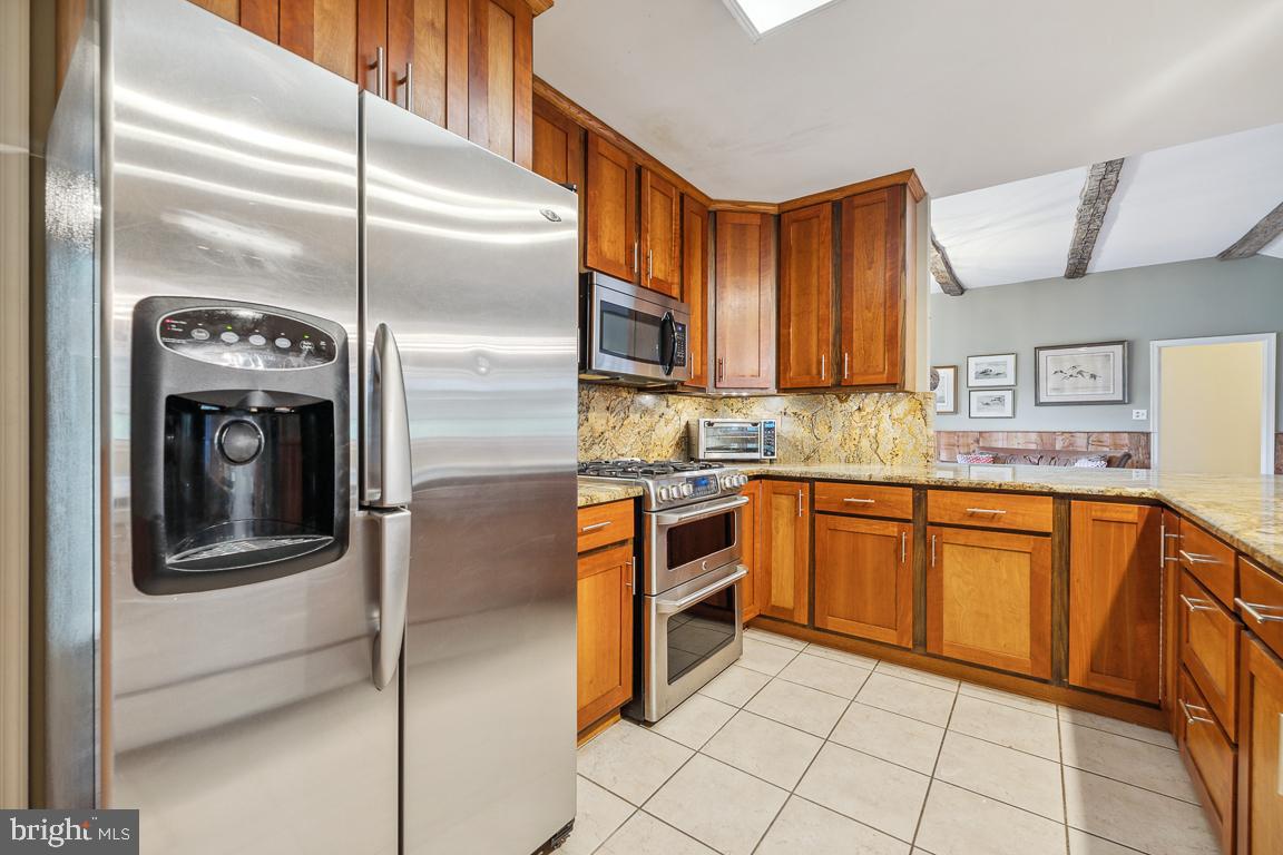 3796 Rockland ROAD