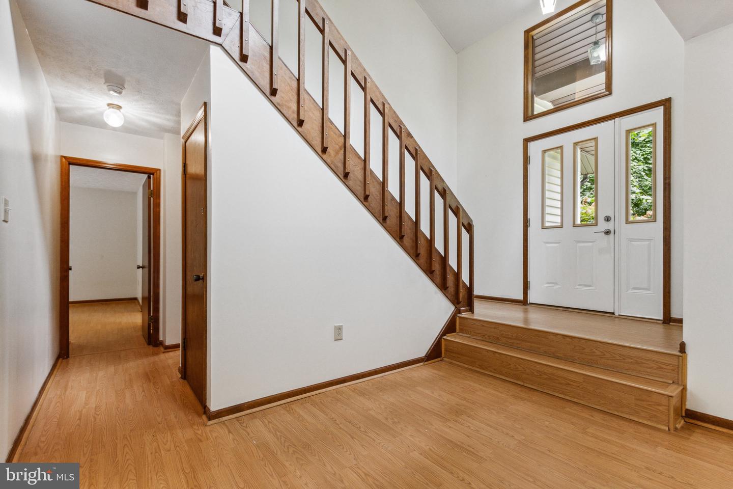 1009 Hillandale ROAD
