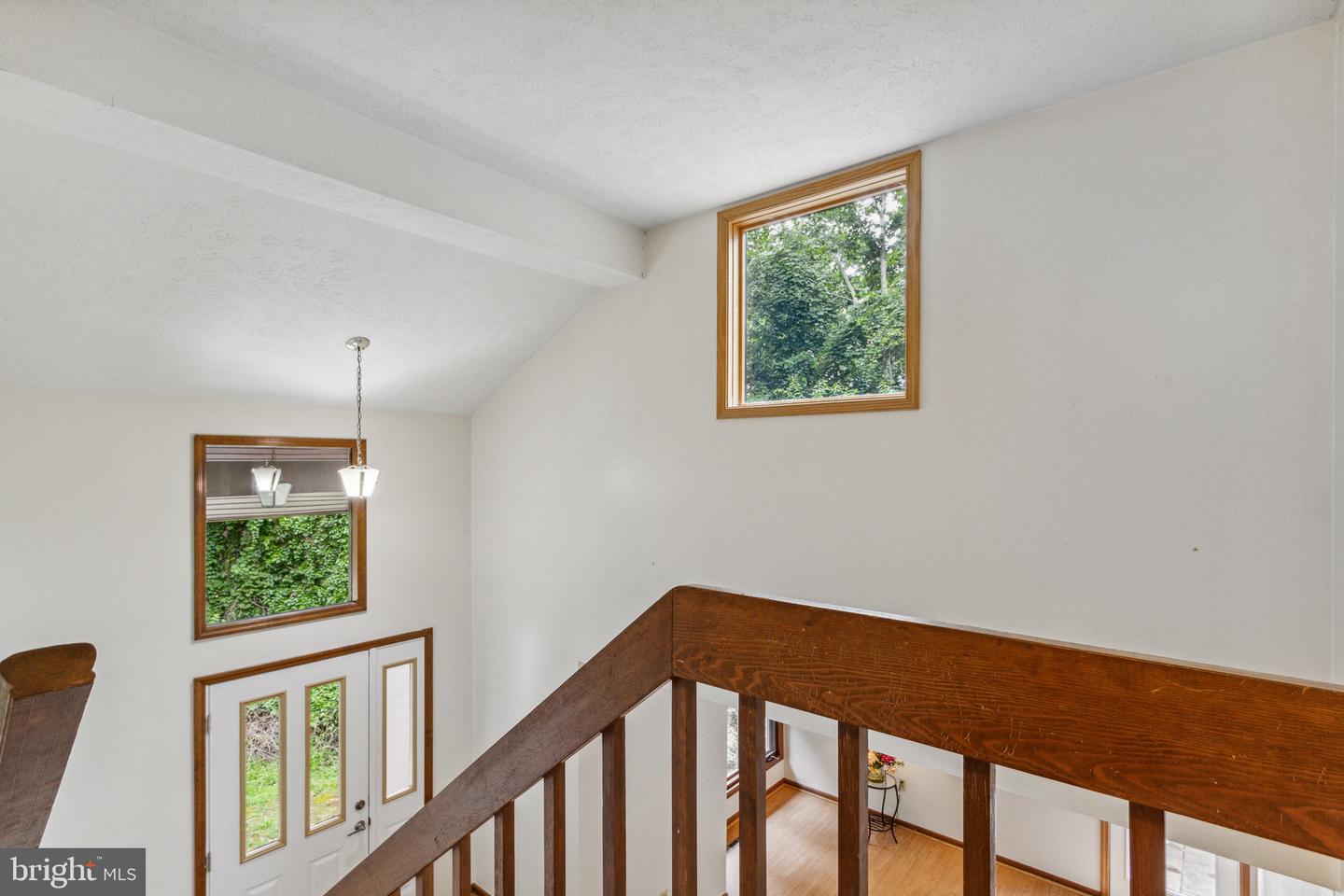 1009 Hillandale ROAD