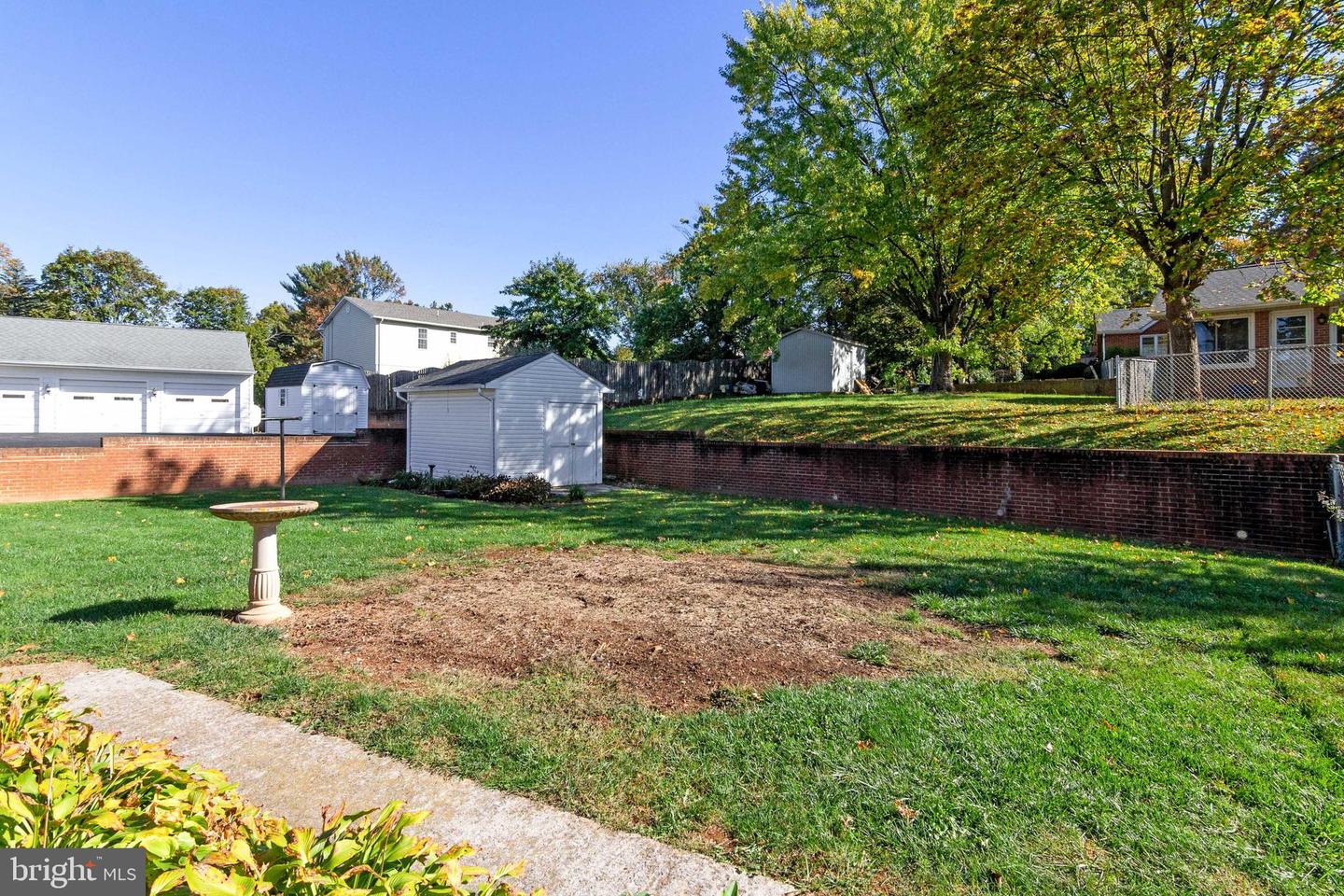 164 Pinecrest STREET