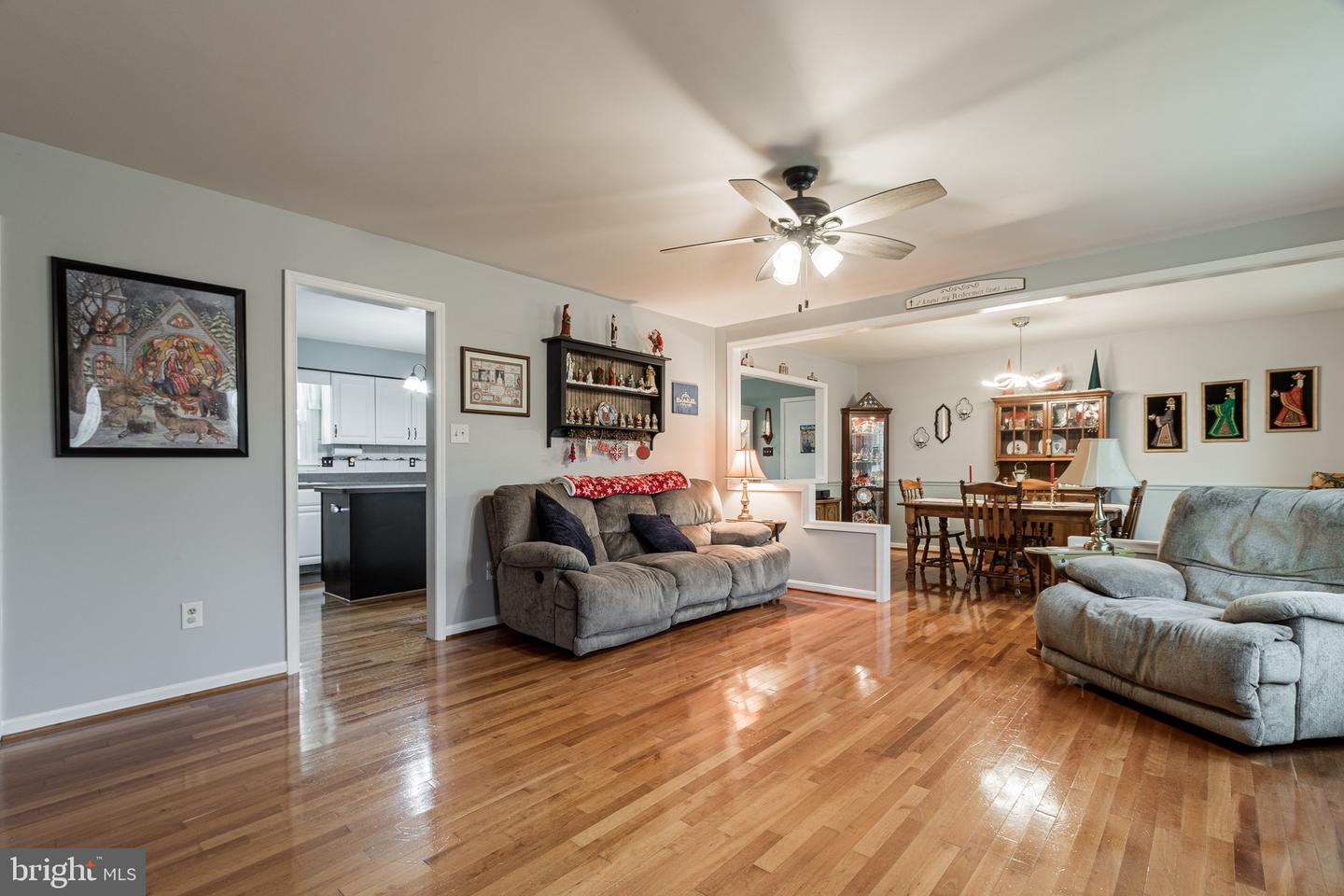 612 Meadow LANE