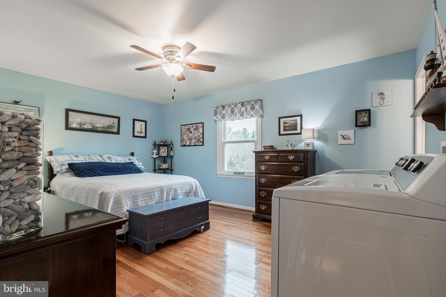 612 Meadow LANE