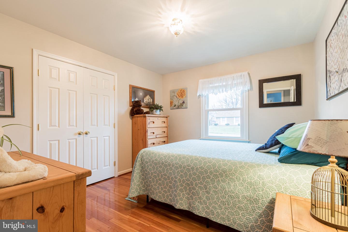 612 Meadow LANE