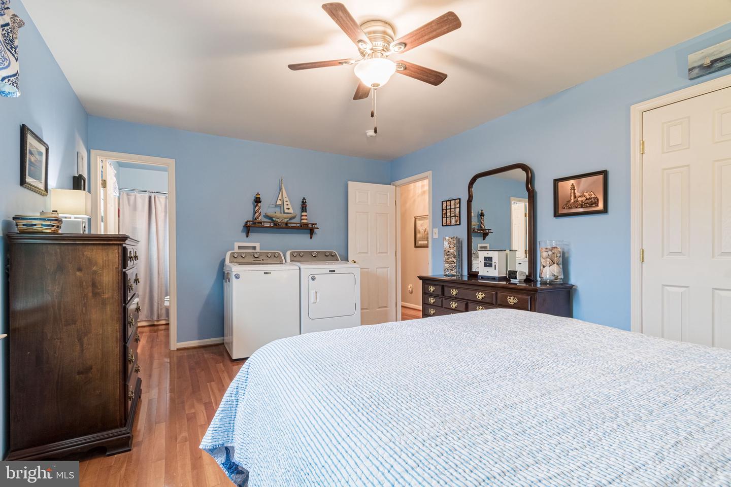 612 Meadow LANE